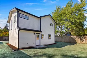 9737 Evanston Ave N, Seattle, WA 98103 - Photo 29