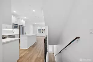 11521 117th Ln NE, Kirkland, WA 98033 - Photo 7