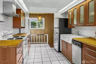 13202 Bitter Pl N, Seattle, WA 98133 - Photo 11