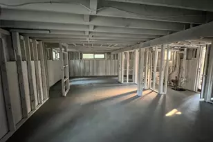 4053 NE 55th St, Seattle, WA 98105 - Photo 5