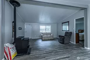 2263 Anadoll Ave, Enumclaw, WA 98022 - Photo 15