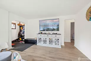 128 NE 125th St, Seattle, WA 98125 - Photo 3