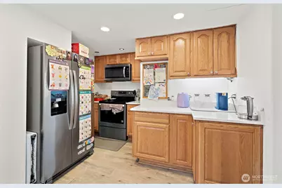 128 NE 125th Street, Seattle, WA 98125 - Photo 7