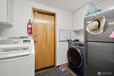 128 NE 125th Street, Seattle, WA 98125 - Photo 17