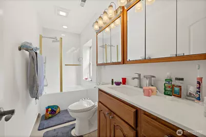 128 NE 125th Street, Seattle, WA 98125 - Photo 27