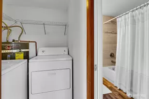 9912 Holly Dr, Everett, WA 98204 - Photo 17