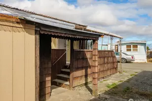 201 N Fifth St, Sequim, WA 98382 - Photo 5