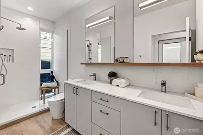 1227 E Roy Street, Seattle, WA 98102 - Photo 23