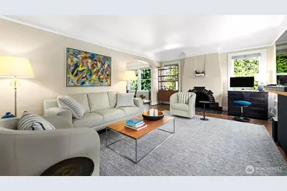 4915 Linden Avenue N, Seattle, WA 98103 - Photo 5