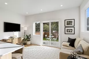 8005 25th Ave NW, Seattle, WA 98117 - Photo 9