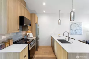 8005 25th Ave NW, Seattle, WA 98117 - Photo 5