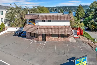 15500 Bothell Way NE, Lake Forest Park, WA 98155 - Photo 1