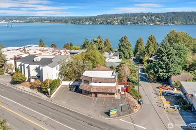 15500 Bothell Way NE, Lake Forest Park, WA 98155 - Photo 3