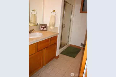 15500 Bothell Way NE, Lake Forest Park, WA 98155 - Photo 19