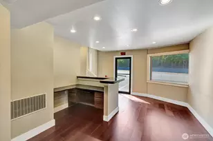 15500 Bothell Way NE, Lake Forest Park, WA 98155 - Photo 5