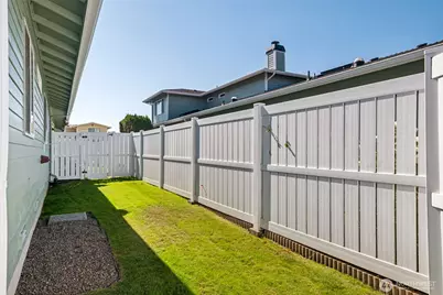 1811 F Street SE #15, Auburn, WA 98002 - Photo 21