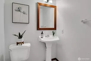 9912 Holly Dr, Everett, WA 98204 - Photo 15