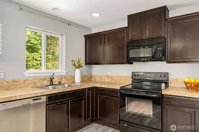 1324 Daffodil Avenue NE, Orting, WA 98360 - Photo 11