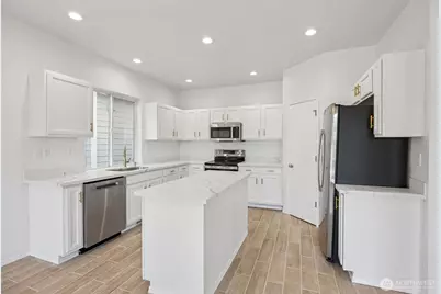 11211 181st Street Ct E, Puyallup, WA 98374 - Photo 9