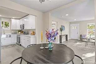 9547 Wallingford Ave N, Seattle, WA 98103 - Photo 11