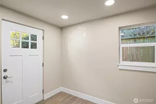 9547 Wallingford Ave N, Seattle, WA 98103 - Photo 25