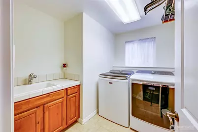 2440 Alaska Avenue E, Port Orchard, WA 98366 - Photo 15