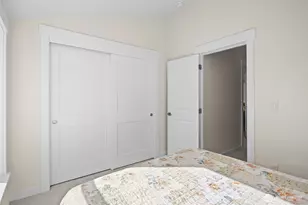 9545 Wallingford Ave N, Seattle, WA 98103 - Photo 21