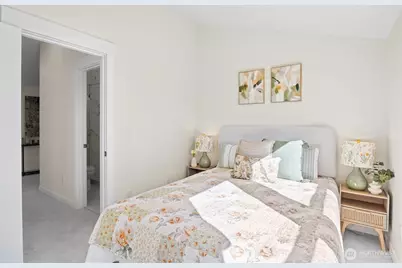 9545 Wallingford Avenue N, Seattle, WA 98103 - Photo 19