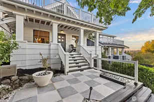 2553 5th Ave N, Seattle, WA 98109 - Photo 5