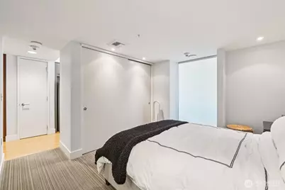 820 Blanchard Street #904, Seattle, WA 98121 - Photo 11