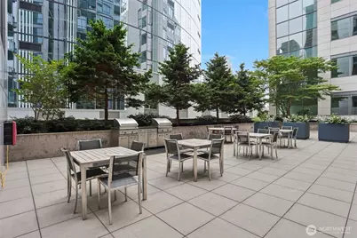 820 Blanchard Street #904, Seattle, WA 98121 - Photo 23