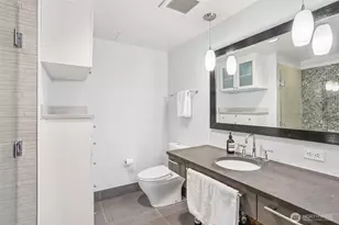 820 Blanchard St, Seattle, WA 98121 - Photo 15