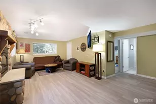 12418 SE 251st Pl, Kent, WA 98030 - Photo 11