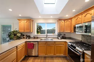 12418 SE 251st Pl, Kent, WA 98030 - Photo 5