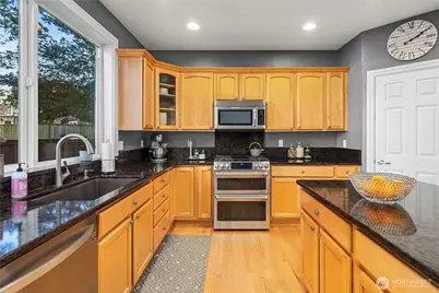 8207 66th Avenue Ct E, Puyallup, WA 98371 - Photo 5