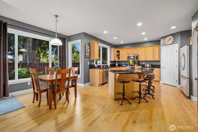 8207 66th Avenue Ct E, Puyallup, WA 98371 - Photo 3