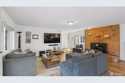 17268 SE Petrovitsky Road, Renton, WA 98058 - Photo 5