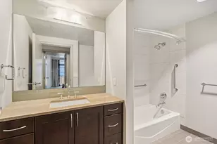 10650 NE 9th Pl, Bellevue, WA 98004 - Photo 25