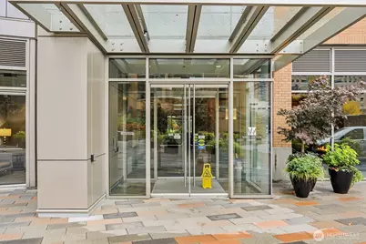 10650 NE 9th Place #521, Bellevue, WA 98004 - Photo 3