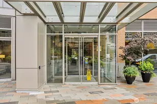 10650 NE 9th Pl, Bellevue, WA 98004 - Photo 3