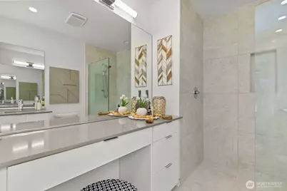 716 11th Avenue E #A, Seattle, WA 98102 - Photo 15