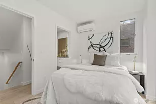 716 11th Ave E, Seattle, WA 98102 - Photo 13