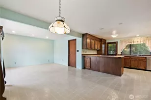 2215 S 216th St, Des Moines, WA 98198 - Photo 23