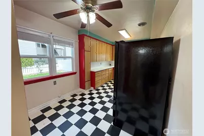 317 Ash Street S, Omak, WA 98841 - Photo 7