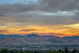 1810 9th St NE, East Wenatchee, WA 98802 - Photo 3