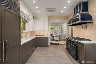 718 E Aloha Street #10, Seattle, WA 98102 - Photo 13