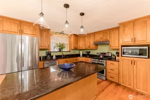 273702 Hwy 101, Sequim, WA 98382 - Photo 11