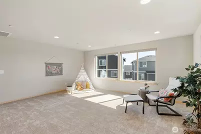 1060 Banyan Street, Bremerton, WA 98310 - Photo 5