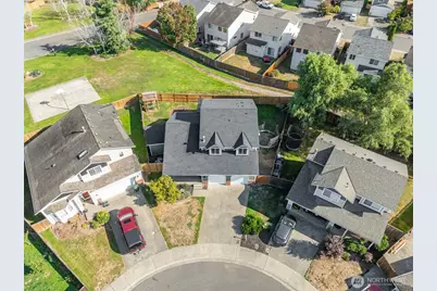 18402 109th Street Ct E, Bonney Lake, WA 98391 - Photo 3