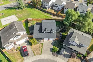 18402 109th St Ct E, Bonney Lake, WA 98391 - Photo 3